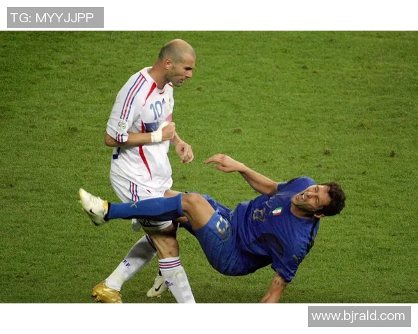 1998世界杯足球明星回顾：从齐达内到罗纳尔多的传奇之路