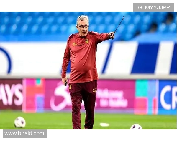 新疆足球明星奖励揭晓 各界瞩目足坛新星崭露头角 新疆足球明星奖励揭晓 各界瞩目足坛新星崭露头角